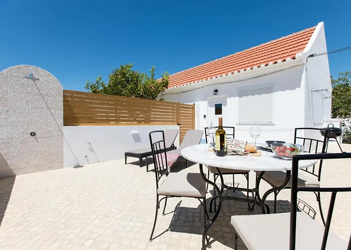 Casa Adega, Azoia-meco-sesimbra 펜션 *