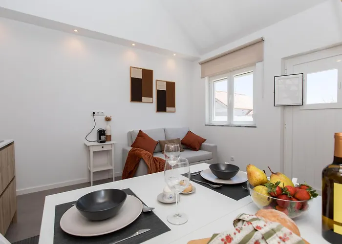 Casa Adega, Azoia-meco-sesimbra Sesimbra